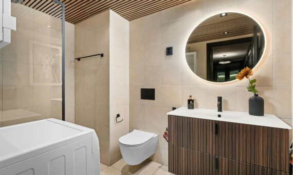 Rooms With Toilets In European Shorthand