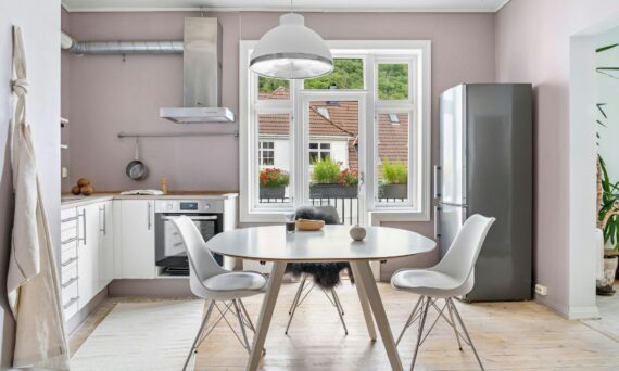 farmhouse dining table