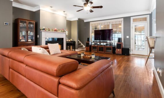 leather settee sofas