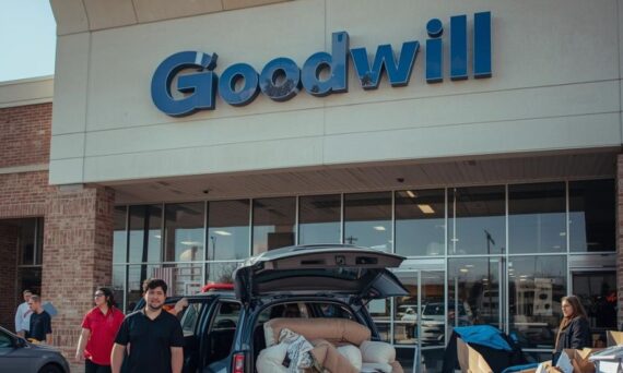 does goodwill take furniture